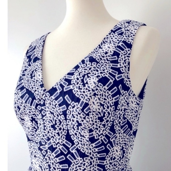 Shoshanna Cocktail Dress Sleeveless Sheath Laced Dress in Blue and White Sz 4 - Picture 3 of 16